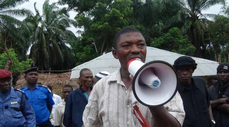 Una manifestazione in Sierra Leone contro le piantagioni di palma