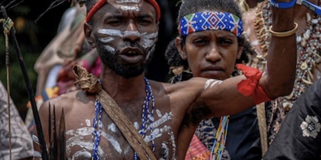 Manifestazione degli indigeni in Papua