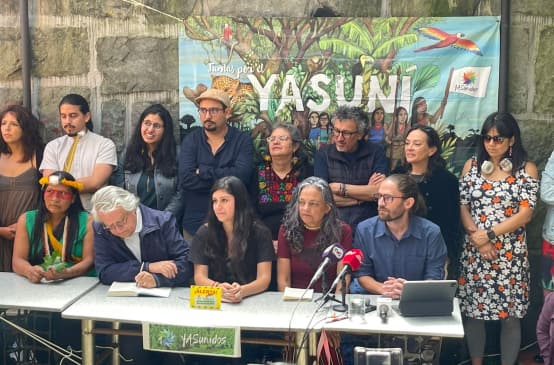 Collettivo Yasunidos alla conferenza stampa, 10 maggio 2023