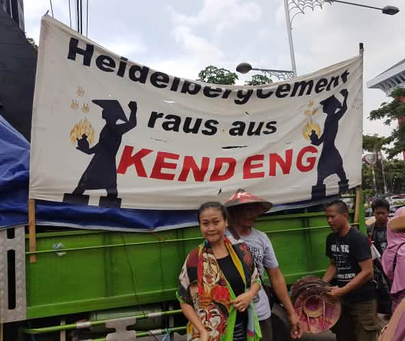 Protesta contro la società tedesca HeidelbergCement a Giava, 12.12.2017