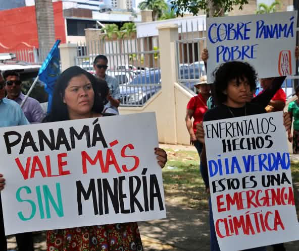 Manifestazione contro l'attività mineraria a Panama City, 29 marzo 2023