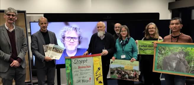 Consegna della petizione al BMZ a Bonn