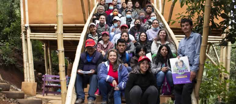 Foto di gruppo al convegno della Rete Mesoamericana contro la palma da olio in Chiapas, Messico