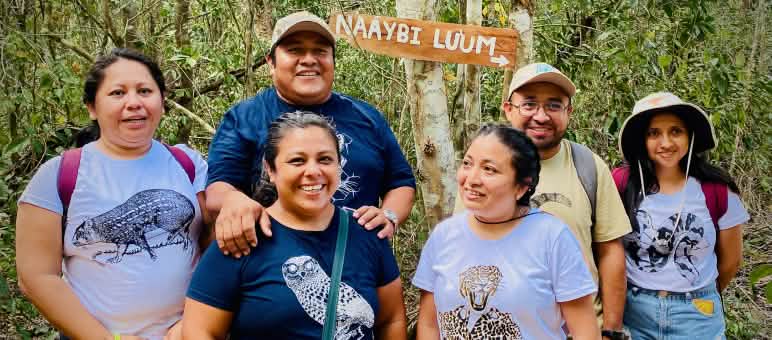 Membri della Cooperativa Túumben Ko'oben