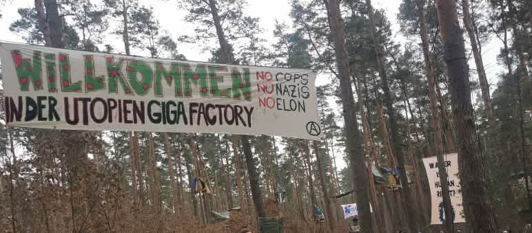 Benvenuti alla megafabbrica dell' utopia