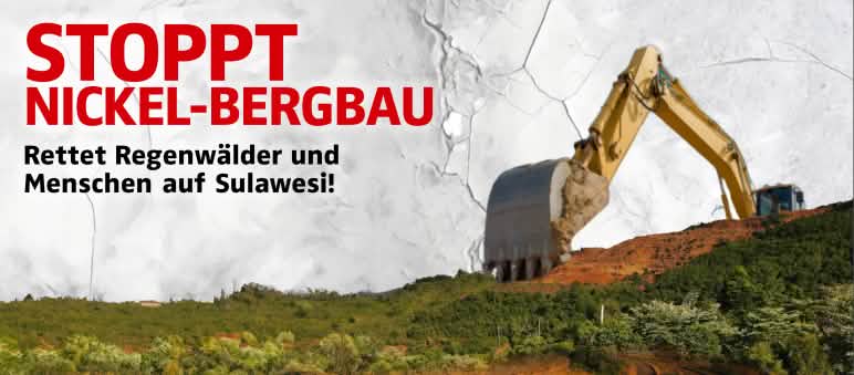 Fotomontaggio con escavatore, miniera e foresta danneggiata