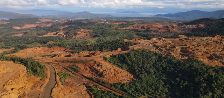 Vista dall'alto della miniera di nichel di Vale Indonesia