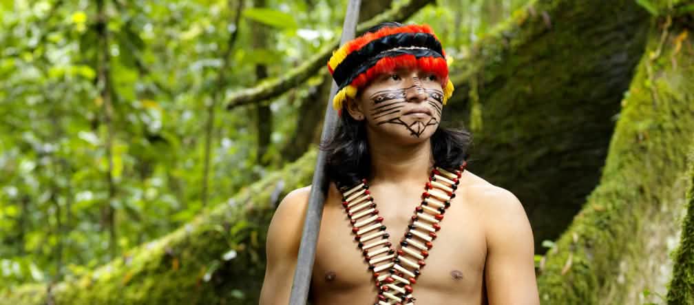 Un integrante indigeno dell’Amazzonia
