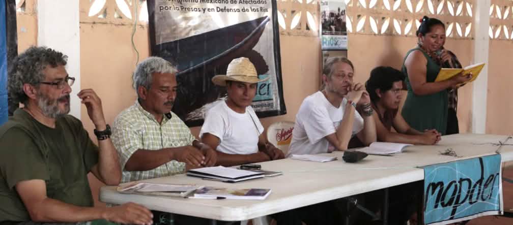 Simón Pedro Pérez López alla riunione di MAPDER