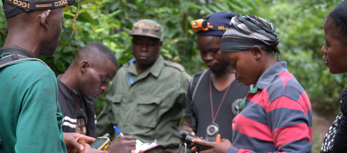 Donne guardians ecologiche di pattuglia nel Parco nazionale di Grebo-Krahn, in Liberia.