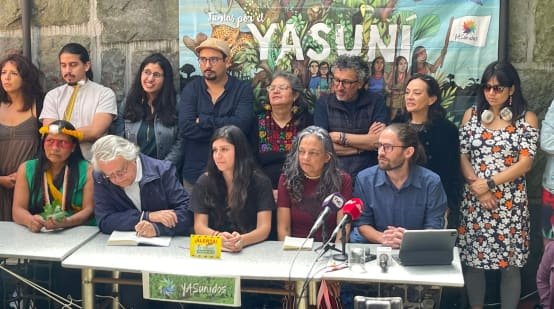 Collettivo Yasunidos alla conferenza stampa, 10 maggio 2023