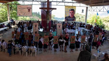Il gruppo autonomo Sociedad Civil Las Abejas de Acteal ha ricevuto il premio "Mariano Abarca" per la difesa dell'ambiente in Chiapas, Messico.