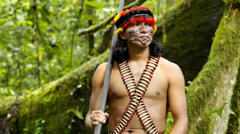 Un integrante indigeno dell’Amazzonia