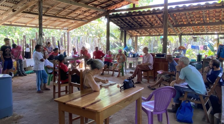 Visita di una delegazione delle organizzazioni CIMI, FASE, WRM e Salviamo la Foresta alla comunità di Turiaçu.