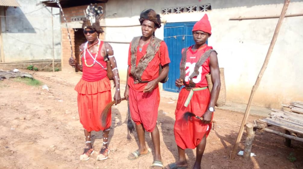 Gli abitanti di oltre 100 villaggi sono colpiti dalle piantagioni di palma da olio della compagnia PHC Capi tradizionali a Lokutu / RDC