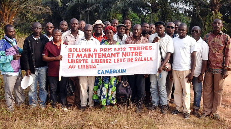 Protesta di contadini e contadine: “La Bollorè ci ha rubato le nostre terre e con loro la nostra libertà” Protesta di contadini in Camerun
