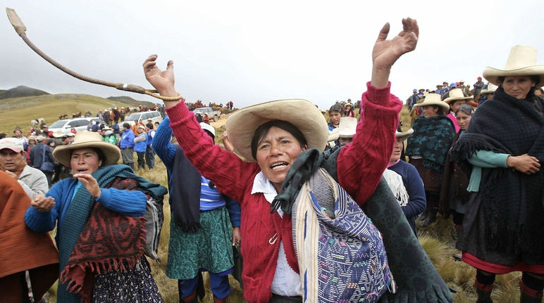 Donne di Cajamarca difendono assieme alle loro comunità la laguna El Perol, Cajamarca, Perù, 2011